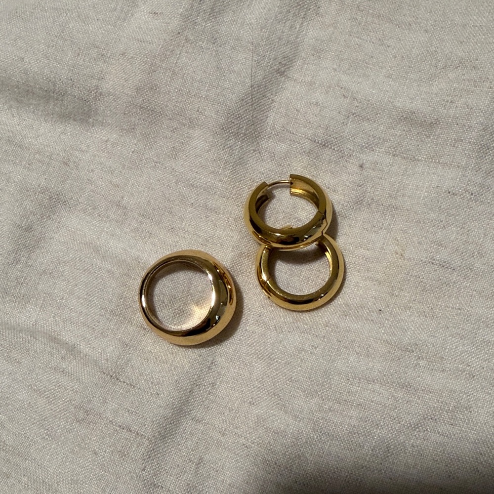 Classic Chunky Gold Hoop Earrings & Ring Set